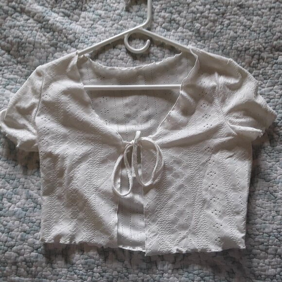 Women's Shein Size Medium White Crop Top w/Front Tie Closure - Picture 1 of 4